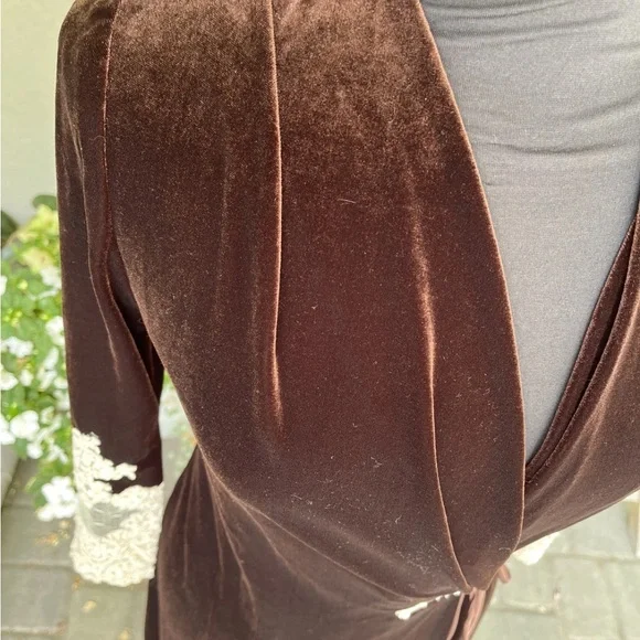 Vintage Jonquil By Diane Samandi Chocolate Brown Velvet Robe Champagne Lace